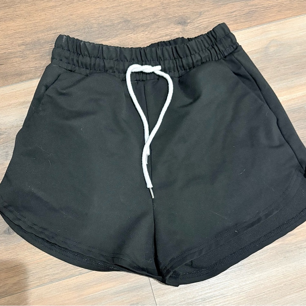 SHEIN Black Women’s Drawstring Shorts with pockets xs